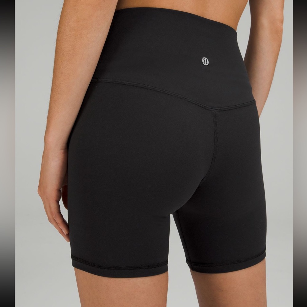 Lululemon Black Align 6” bike shorts - size 4